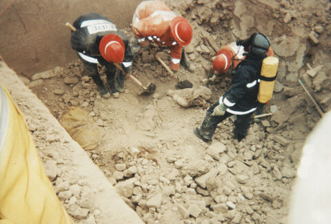 راهیابی اثر تولیدی شهرداری کرج به مرحله داوری نهمین جشنواره بینالمللی فیلم شهر آتش نشانان کرج زلزله بم