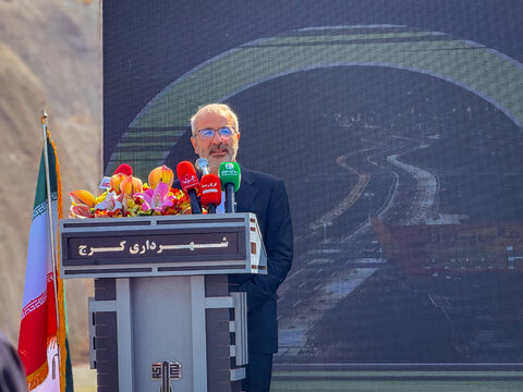 شهردار کرج بر توسعه متوازن شهر تاکید کرد مهرداد کیانی