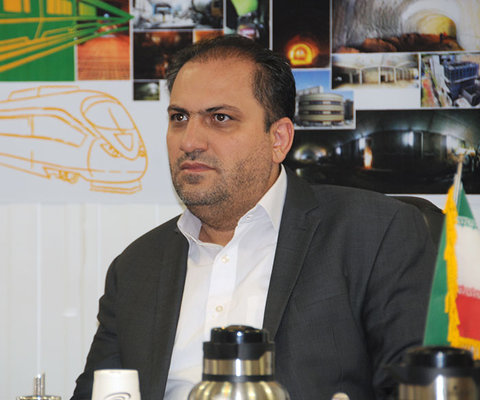 بازدید شهردار از قطارشهری کرج