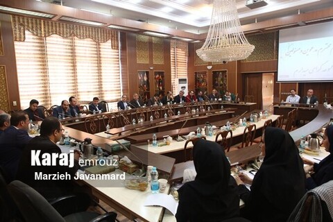 اولین مجمع کمیته راهبردی همایش حریم شهرفرصت ها وچالش ها در استان البرز