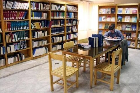 عضویت کتابخانههای شهرداری در روز فرهنگی کرج رایگان است کتابخانه - کراپشده