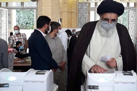 مردم بار دیگر دشمنان انقلاب و ملت را تحقیر خواهند کرد حسینی همدانی - کراپشده