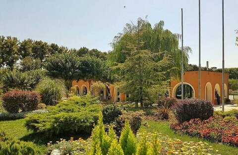 توقف دیوارکشی با ارتفاع غیرمجاز در بخشی از باغ فاتح / قدردانی از حساسیت شهروندان باغ فاتح