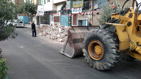 پاکسازی نخالهها از سطح منطقه یک کرج 1