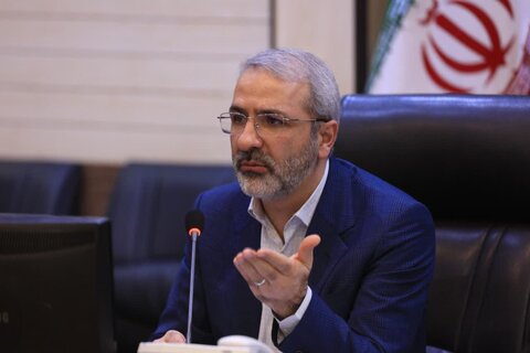 بازار آشفته تبلیغات شهری چهره کرج را به پیری زودرس مبتلا کرده است/ هنر مدیران شهری صرفا هزینه تراشی نیست! شورای برنامه ریزی