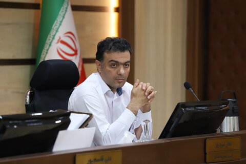 مترو کرج یکشنبه و سه شنبه مسافران را جابجا میکند عمار ایزدیار