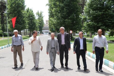 بازدید عضو شورای اسلامی شهر از مؤسسه تحقیقات واکسن و سرمسازی رازی 6
