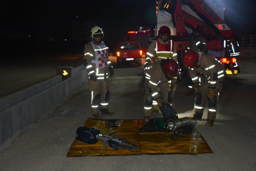 مانور عملیاتی آتشنشانان کرج در آزادراه همت