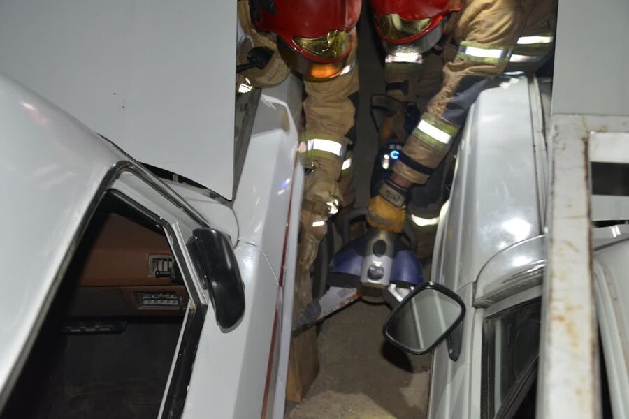 مانور عملیاتی آتشنشانان کرج در آزادراه همت