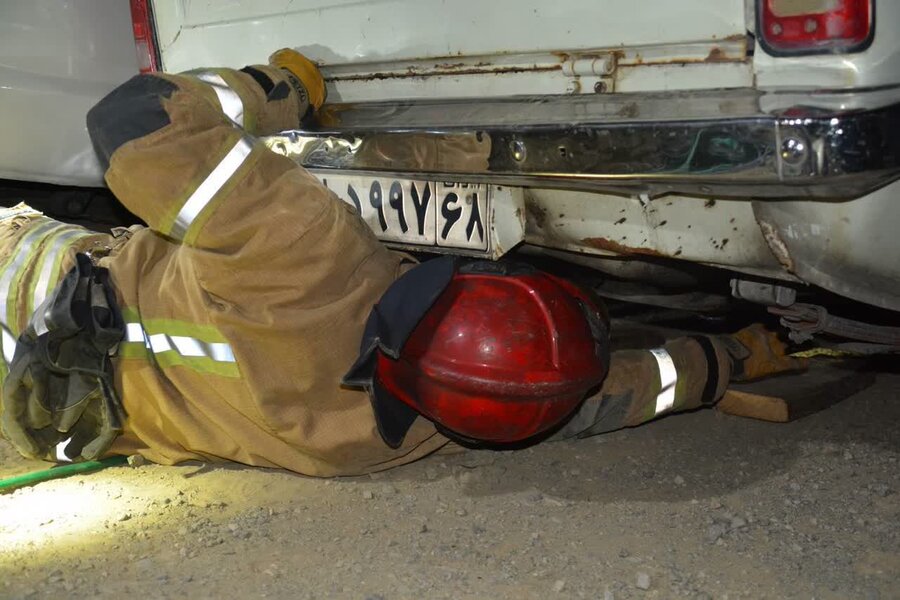 مانور عملیاتی آتشنشانان کرج در آزادراه همت