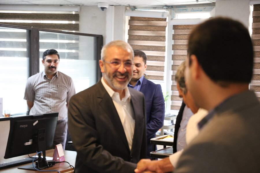 شهردار کرج بهصورت سرزده از منطقه ۳ شهرداری بازدید کرد