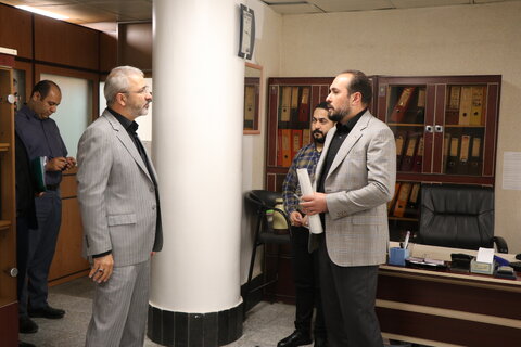 شهردار کرج به صورت سرزده از منطقه ۶ بازدید کرد بازدید شهردار از منطقه ۶