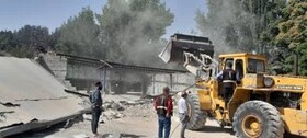 تخریب ساخت و ساز غیر مجاز در منطقه ۱۰ کرج