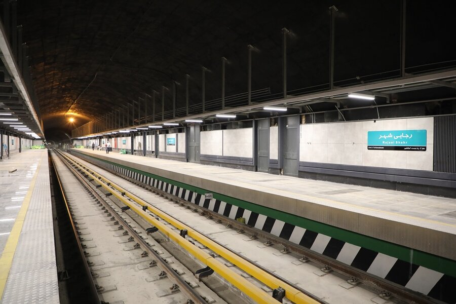 ایران انحصار پله برقیهای مورد نیاز مترو را شکست