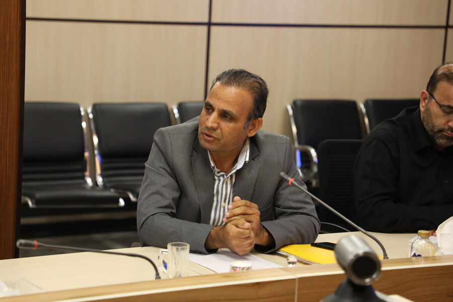 احداث روزبازارها برای استقرار دستفروشان در دستور کار قرار گیرد