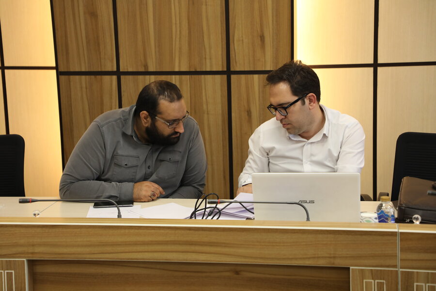 احداث روزبازارها برای استقرار دستفروشان در دستور کار قرار گیرد