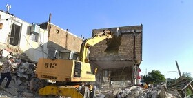 تخلیه ساختمان‌های در معرض خطر حادثه رانش زمین حصار