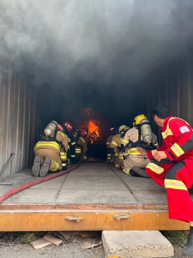 دوره آموزش نیمه حرفهای آتش نشانی شهرهای استان البرز