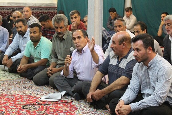 دیدار مردمی سرپرست منطقه ۳ با شهروندان در مسجد صاحب الزمان (عج)
