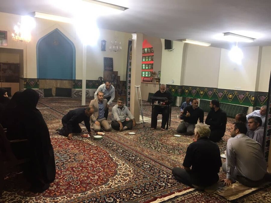 دیدار مردمی عضو شورای شهر کرج با شهروندان منطقه 10