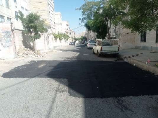 اجرای عملیات گسترده لکهگیری آسفالت معابر