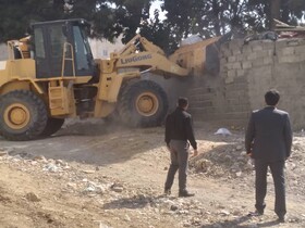 تخریب و جمع‌آوری مراکز غیرمجاز ضایعات در منطقه ۶ کرج