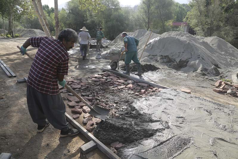 شتابدهی فرایند و اجرای ۱۷ پروژه عمرانی توسعه فضای سبز به صورت همزمان