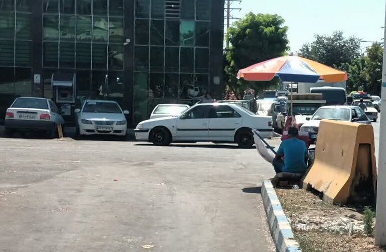 سد معبر ورودی میدان میوه و ترهبار مرکزی کرج رفع شد