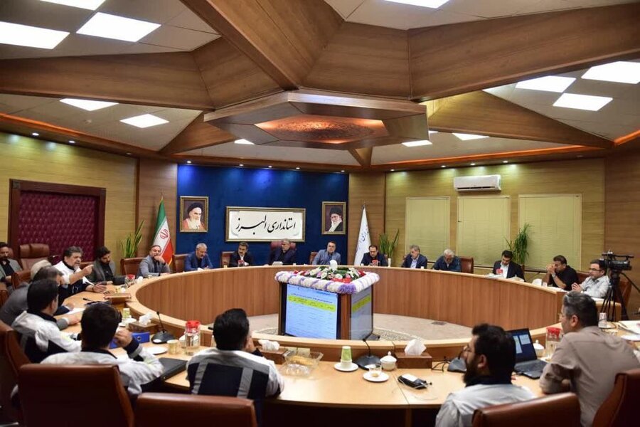 جلسه رفع مشکلات قطار شهری و بزرگراه شمالی برگزار شد