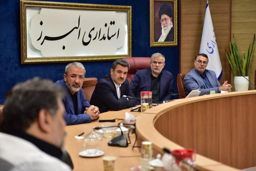 جلسه رفع مشکلات قطار شهری و بزرگراه شمالی برگزار شد