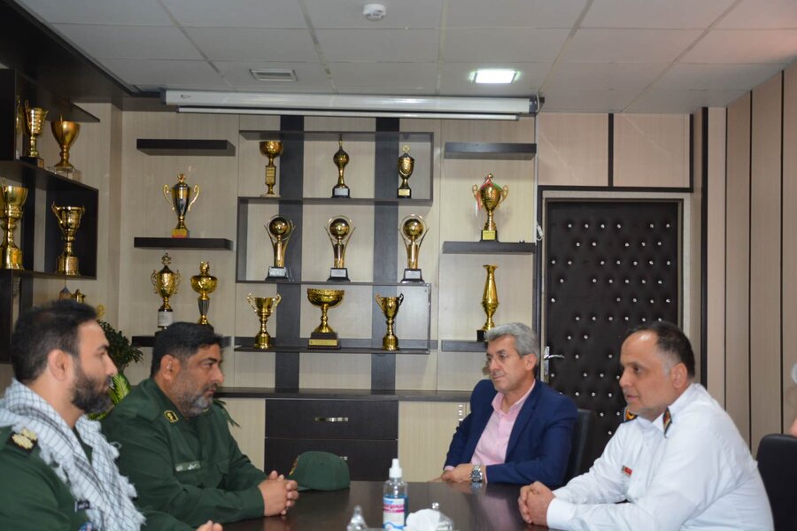 دیدار حافظان امنیت با رئیس آتش نشانی کرج