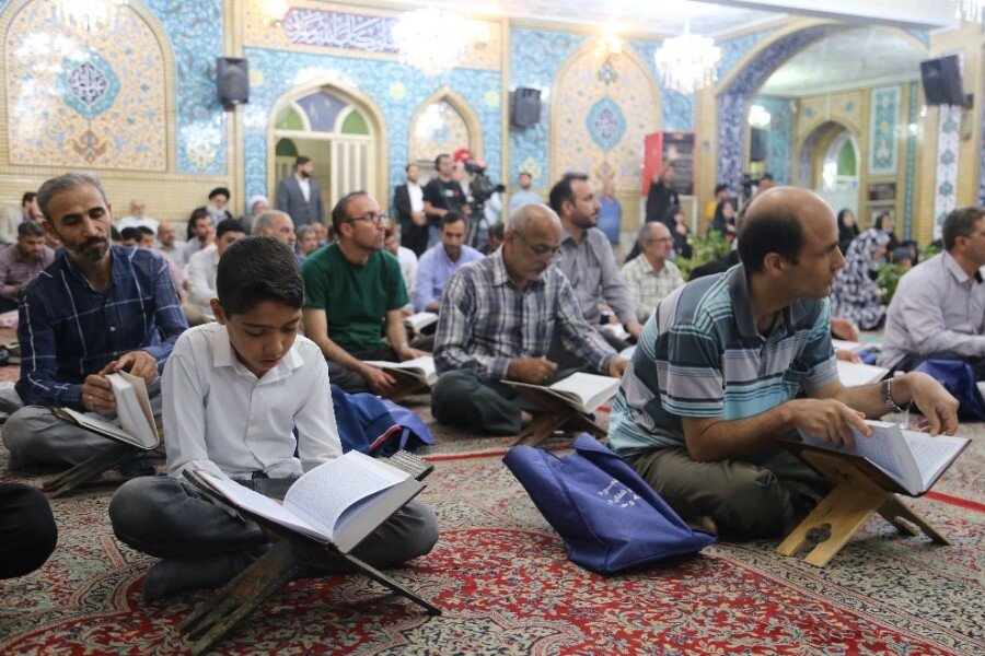 برگزاری محفل قرآن کریم در آستان امامزاده حسن(ع) کرج