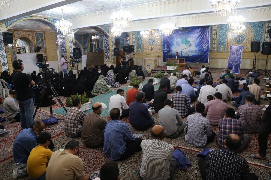 برگزاری محفل قرآن کریم در آستان امامزاده حسن(ع) کرج