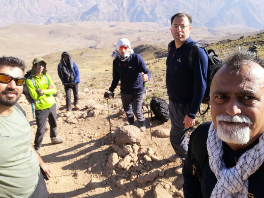 صعود کوهنوردان سازمان فاوا شهرداری کرج به بام ایران