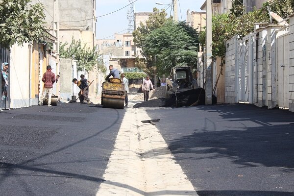 اجرای عملیات ترمیم و بهسازی معابردر سطح منطقه ۳ کرج ادامه دارد