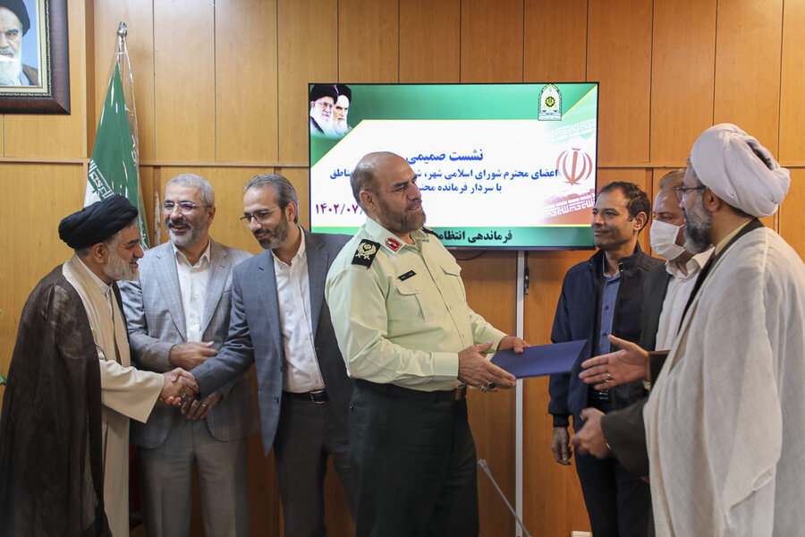 مدیران شهری هفته نیروی انتظامی را گرامی داشتند