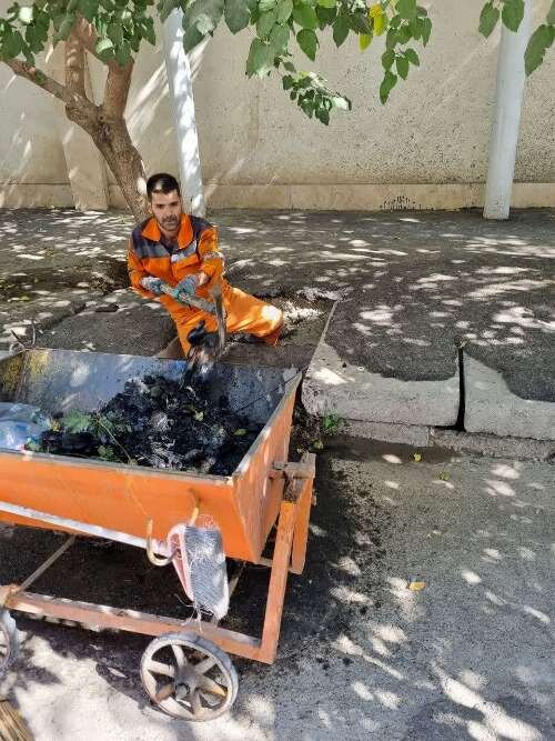 آغاز عملیات لایروبی منهولها، انهار و مسیلها