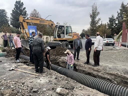 عملیات لوله گذاری «بلوار ماهان» انجام شد