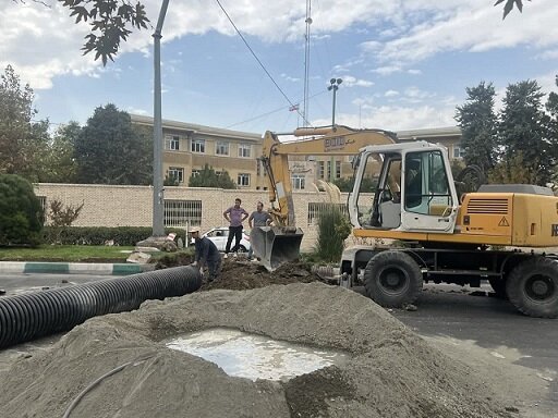 عملیات لوله گذاری «بلوار ماهان» انجام شد