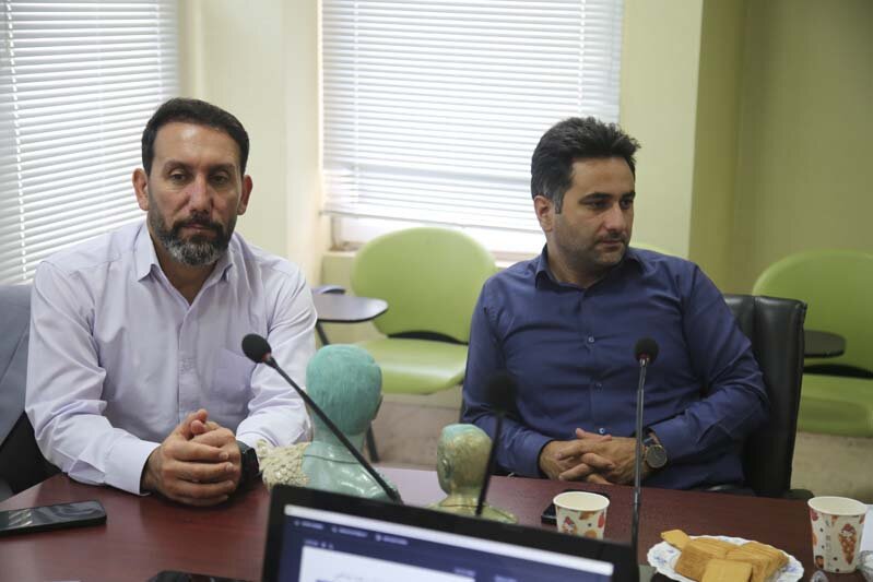 تندیس ۲ شهید و ۱۳ طرح نقاشی دیواری زینت بخش کرج میشود