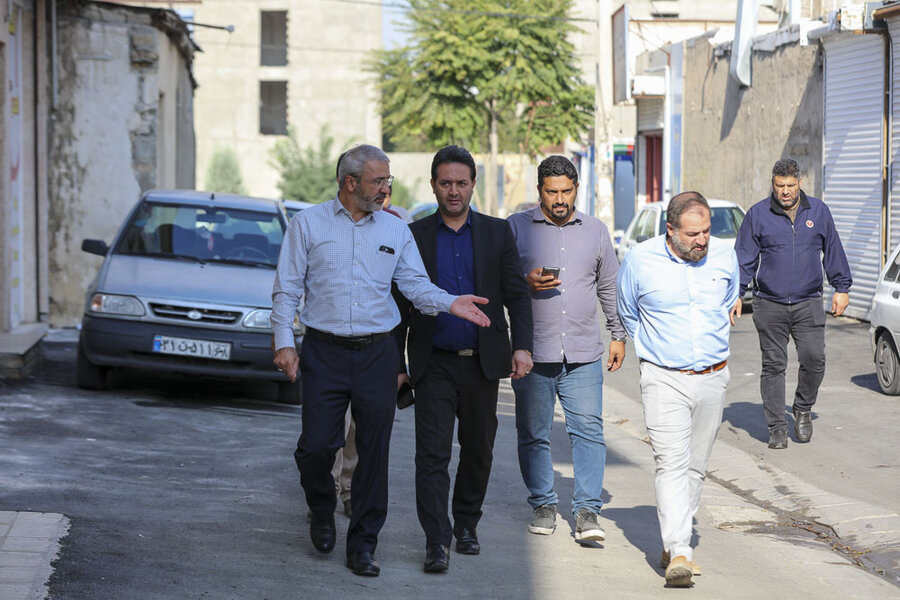 بازدید شهردار کرج از منطقه ۳ / اقدامات انجام گرفته به اطلاع شهروندان محترم برسد