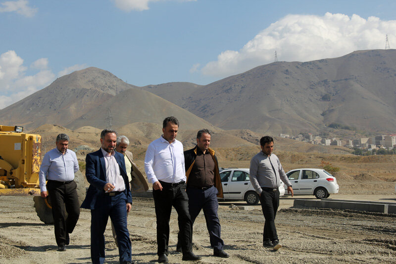 بازدید میدانی از عملیات اجرایی احداث معبر اتصالی بزرگراه شمالی