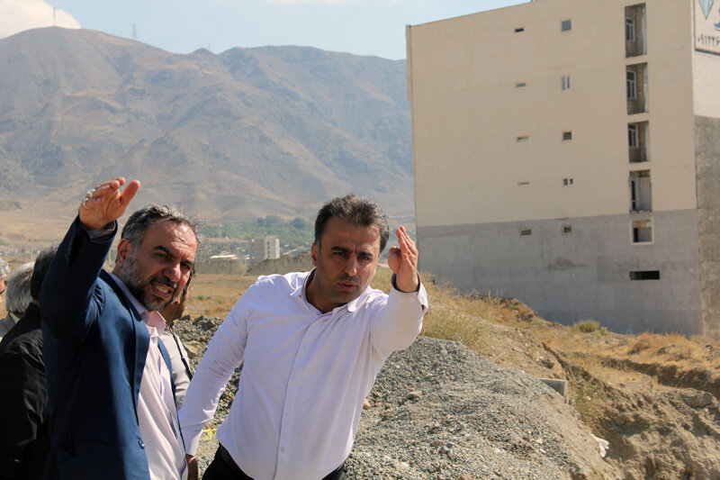 بازدید میدانی از عملیات اجرایی احداث معبر اتصالی بزرگراه شمالی