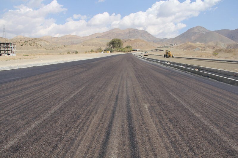 بازدید میدانی از عملیات اجرایی احداث معبر اتصالی بزرگراه شمالی