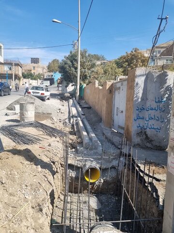 اتمام عملیات لوله گذاری و جدول گذاری خیابان سردار حنیفه  1