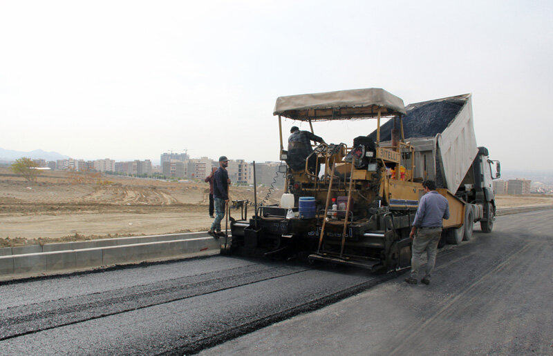 بازدید میدانی اعضای شورای شهر کرج از ادامه روند عملیات اجرایی ادامه بلوار انقلاب شمالی