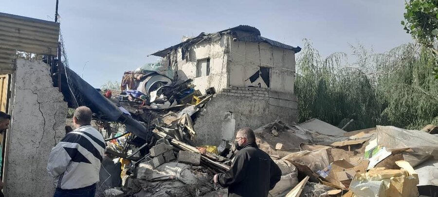 جمع آوری ضایعاتی ها و تخریب مراکز غیر مجاز 
