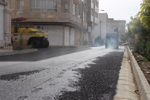 انجام عملیات روکش آسفالت مکانیزه در اراضی ساماندهی کیانمهر