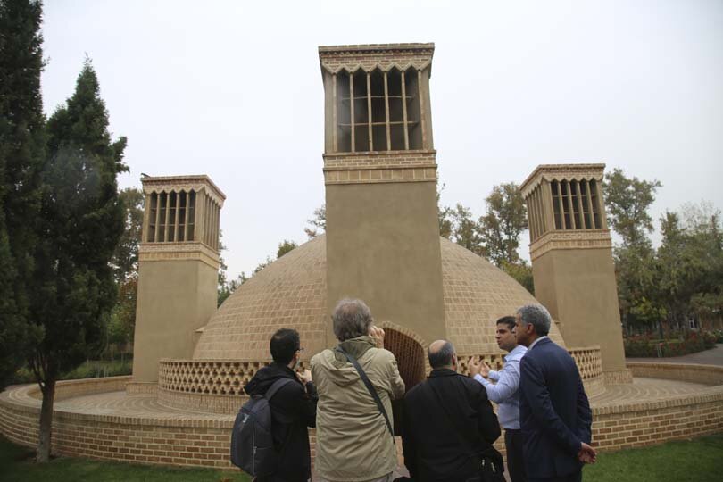 بازدید استاد دانشگاه نورتینگن آلمان از پارک ملی ایران کوچک