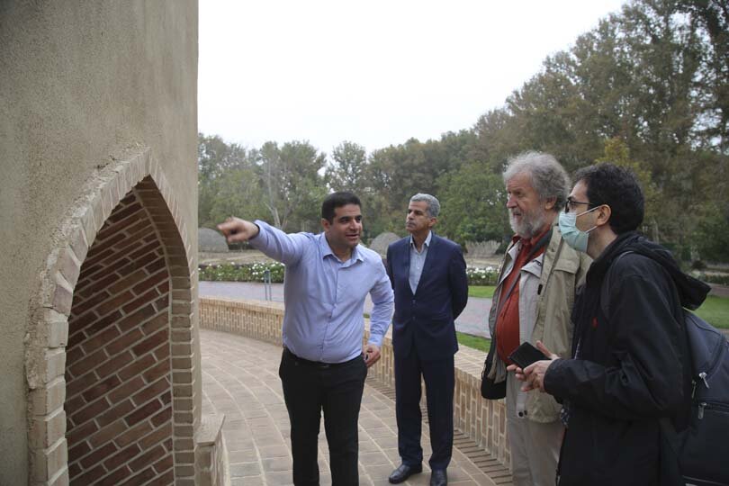 بازدید استاد دانشگاه نورتینگن آلمان از پارک ملی ایران کوچک